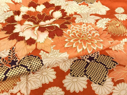 平和屋着物●豪華振袖　駒刺繍　草花文　金彩　正絹　逸品　AABC0120zg