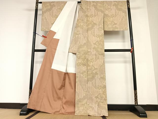 平和屋着物●本場結城紬　重要無形文化財　モロ入り　100亀甲　雲重ね笠松文　正絹　逸品　AABC0229zg