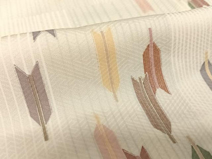 平和屋着物●上質な小紋 矢羽根文 金彩 正絹 逸品 AABC0237zg