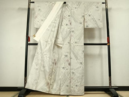 平和屋着物▽本場大島紬 白大島 単衣 9マルキ 草花文 正絹 逸品 AABC0496fy