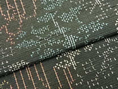 平和屋着物■上質な紬　胴抜き仕立て　樹林文　黒地　正絹　逸品　AABC0561fy