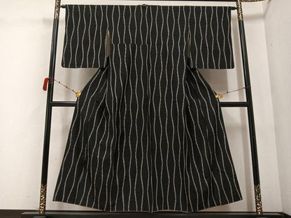 平和屋着物●お召　立涌文　黒地　正絹　逸品　AABC0635ph