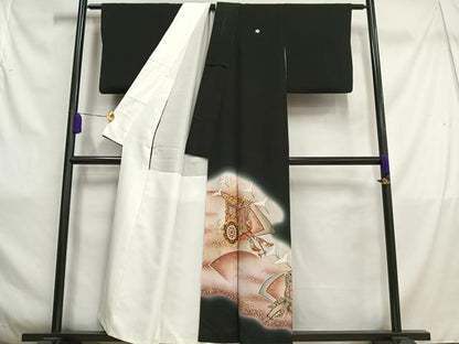 平和屋着物■豪華黒留袖　駒刺繍　御所車飛鶴文　暈し染め　金彩　正絹　逸品　AABC0815oa