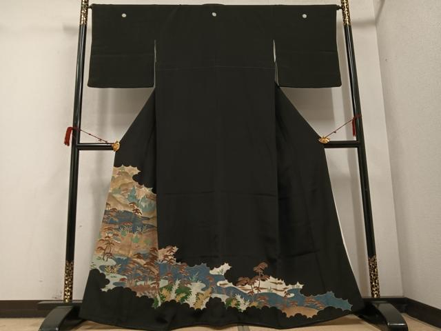 平和屋着物●豪華黒留袖 刺繍 浜松風景文 金彩 三越扱い 正絹 逸品 AABC1726ph