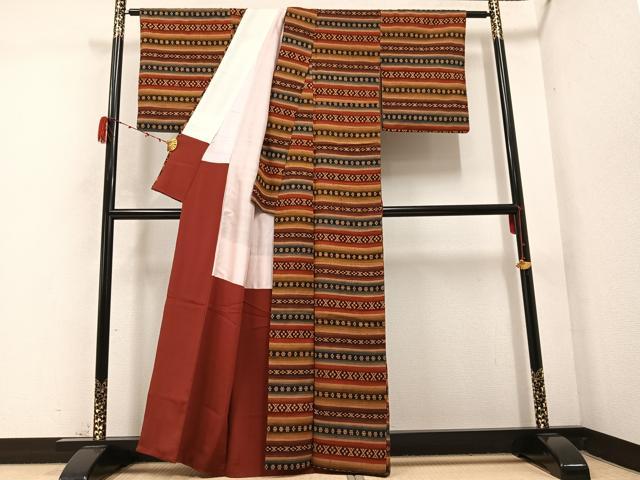 平和屋着物●上質な小紋 紬地 横段花文 正絹 逸品 AABC1744ph