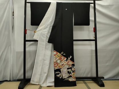 平和屋着物■豪華黒留袖　駒刺繍　飛鶴花菱文　金彩　正絹　逸品　AABC1969nf