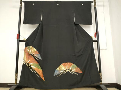 平和屋着物■豪華黒留袖　駒刺繍　枝松文　金彩　鬼しぼ縮緬　正絹　逸品　AABC2887st