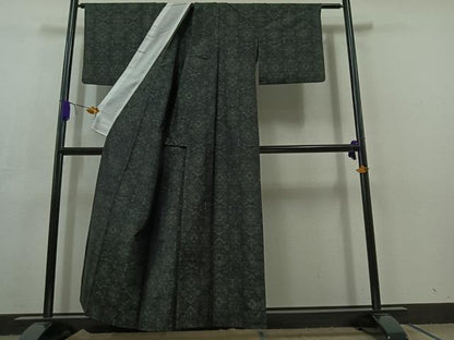 平和屋着物▽本場大島紬 単衣 草花文 黒地 正絹 逸品 AABC3198jh