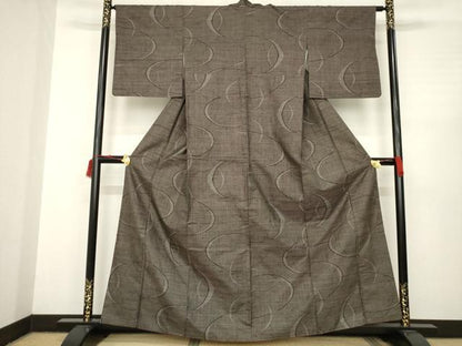 平和屋着物●本場大島紬　カタス7マルキ　幾何学文様　正絹　逸品　AABC3222ck