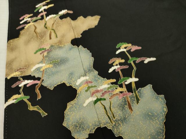 平和屋着物●創業130年　江戸染繍友禅　大彦　黒留袖　松　刺繍　金糸　金彩　正絹　逸品　AABC3227ck