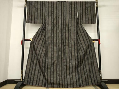 平和屋着物●本場大島紬 花間道 緯総絣 正絹 逸品 AABC3229ck