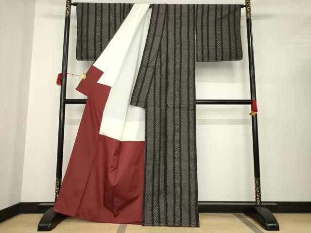 平和屋着物●本場大島紬 花間道 緯総絣 正絹 逸品 AABC3229ck