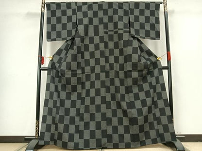 平和屋着物▽塩沢亀甲絣 単衣 110亀甲 市松文様 証紙付き 正絹 逸品 AABC3835fy