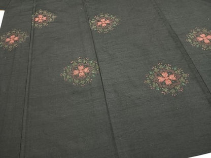 平和屋着物▽上質な紬 単衣 80亀甲 吉祥花文 黒地 正絹 逸品 AABC4069fy