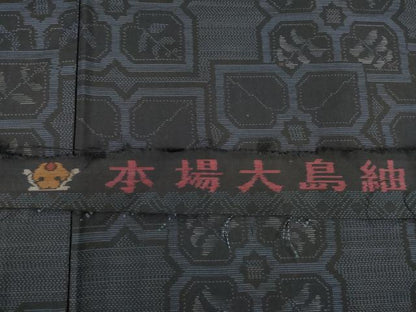 平和屋着物●本場大島紬　舞花文　反端付き　正絹　逸品　AABC4143ck