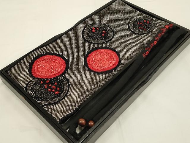 平和屋本店●和装小物　帯締め・帯揚げセット　総絞り　刺繍　丸ぐけ　ラインストーン　木玉　正絹　逸品　AABC4396ay