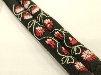 平和屋本店●和装小物 帯締め・帯揚げセット 丸ぐけ 刺繍 草花文 銀糸 金彩 木玉 正絹 逸品 未使用 AABC4400ay