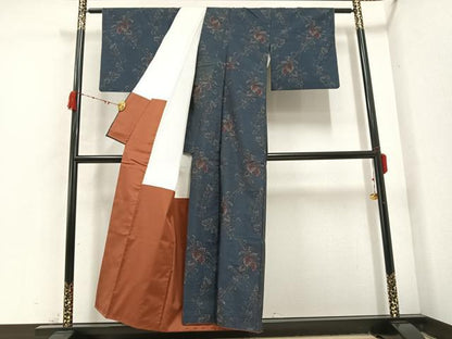 平和屋着物●本場大島紬　葡萄蔦の葉文　正絹　逸品　AABC4489ph