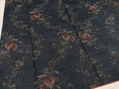 平和屋着物●本場大島紬　葡萄蔦の葉文　正絹　逸品　AABC4489ph