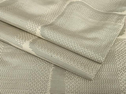 平和屋着物●本場大島紬　白大島　変わり浜松文様　正絹　逸品　AABC4846zg