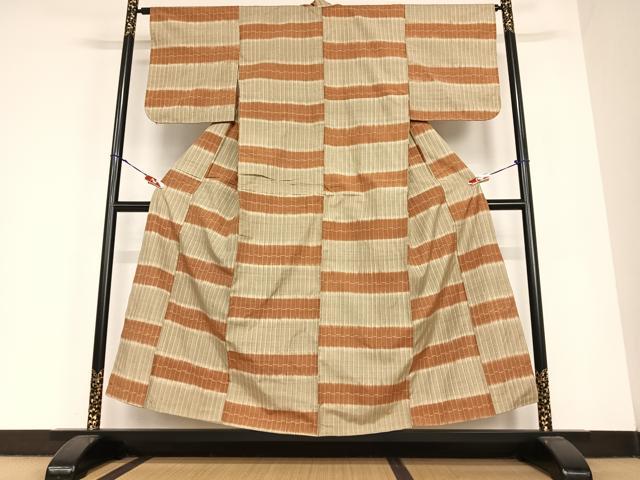 平和屋着物●上質な紬　段違い文　正絹　逸品　AABC4966zg