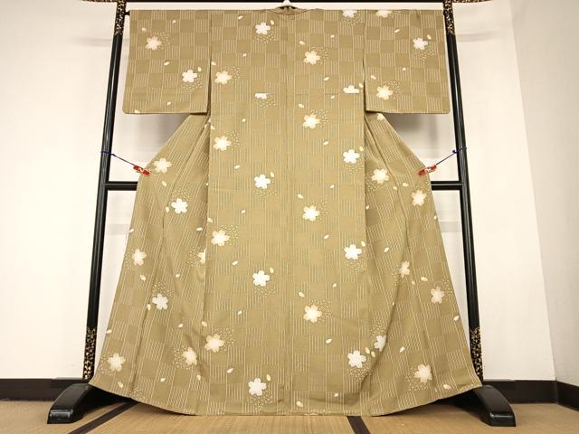 平和屋着物●上質な紬 市松舞桜 正絹 逸品 AABC4993zg