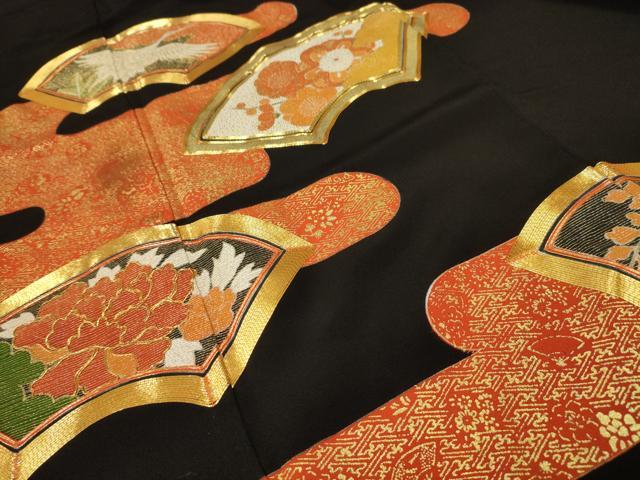 平和屋着物■豪華黒留袖　駒刺繍　地紙飛鶴花文　金彩　正絹　逸品　AABC5228sx