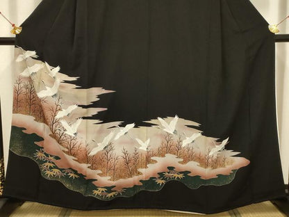平和屋着物■豪華黒留袖　飛鶴風景文　金彩　正絹　逸品　AABC5293sx