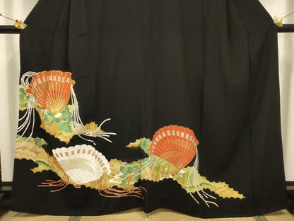 平和屋着物■豪華黒留袖　駒刺繍　扇面風景文　金彩　正絹　逸品　AABC5549sx