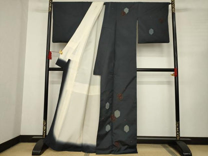 平和屋着物●本場大島紬　訪問着　絞り　亀甲花文　正絹　逸品　AABC6083ck