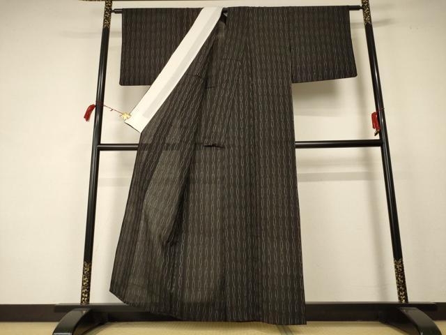 平和屋着物＊夏物　国指定重要無形文化財　本場久米島紬　手織　立涌文　正絹　逸品　AABC6982jd