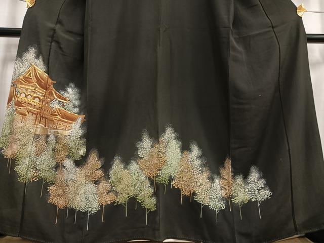 平和屋着物■豪華黒留袖　駒刺繍　風景樹林文　金銀彩　正絹　逸品　AABC7596oa
