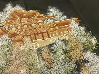 平和屋着物■豪華黒留袖　駒刺繍　風景樹林文　金銀彩　正絹　逸品　AABC7596oa