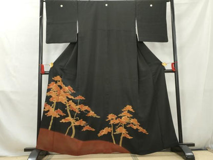 平和屋着物■豪華黒留袖　駒刺繍　枝松　暈し染め　金糸　正絹　逸品　AABC7953cs