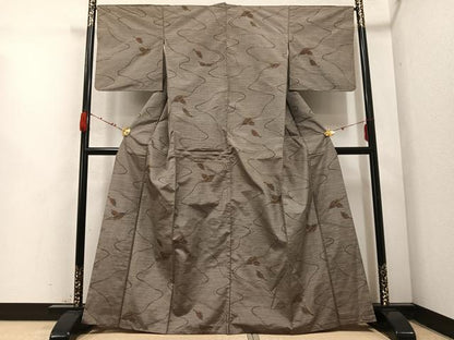 平和屋着物●本場大島紬 カタス7マルキ 舞葉文 正絹 逸品 AABC8017ph