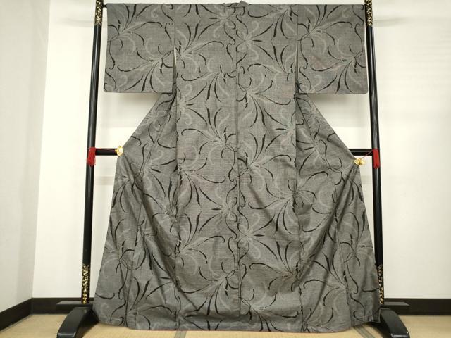 平和屋着物●本場大島紬　カタス9マルキ　草花文　正絹　逸品　AABC8147ck
