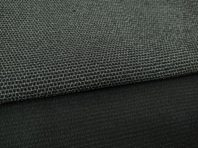 平和屋着物●本塩沢　横段文　黒地　正絹　逸品　AABC9270ck