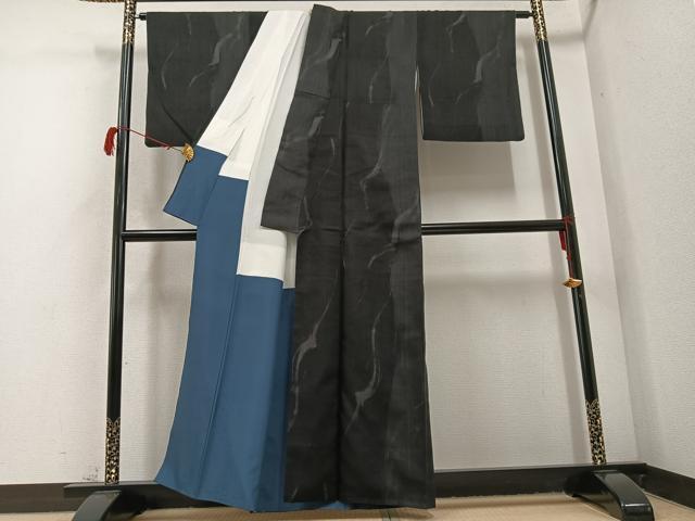 平和屋着物●上質な紬　流水文　黒地　正絹　逸品　AABC9293ph
