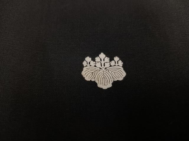 平和屋着物●豪華黒留袖　駒刺繍　枝花文　金彩　正絹　逸品　AABC9331ph