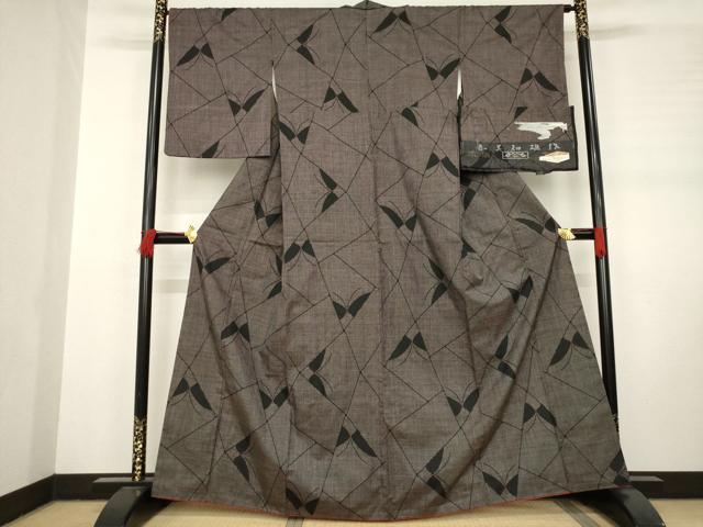 平和屋着物○本場大島紬 白恵泥 恵大島織物 二代目・恵美知雄