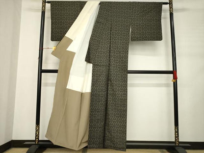 平和屋着物●本場大島紬 一元7マルキ 花菱文 黒地 正絹 逸品 AABC9464ck