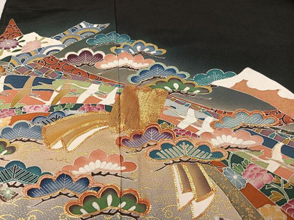 平和屋着物●豪華黒留袖　作家物　駒刺繍　松竹梅扇面花文　暈し染め　金彩　正絹　逸品　AABC9706ph