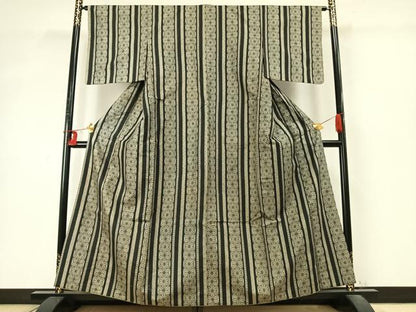 平和屋着物●本場大島紬　割込み絣　麻の葉文様　正絹　逸品　AABD0443fy