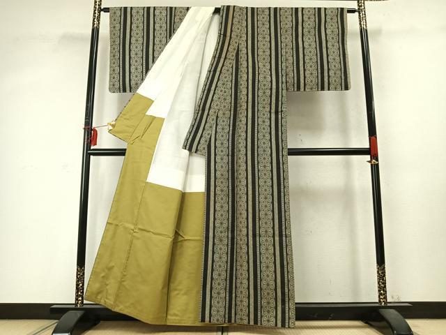 平和屋着物●本場大島紬　割込み絣　麻の葉文様　正絹　逸品　AABD0443fy