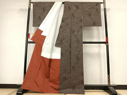 平和屋着物●本場大島紬 7マルキ 唐草花文 正絹 逸品 未使用 AABD0549fy
