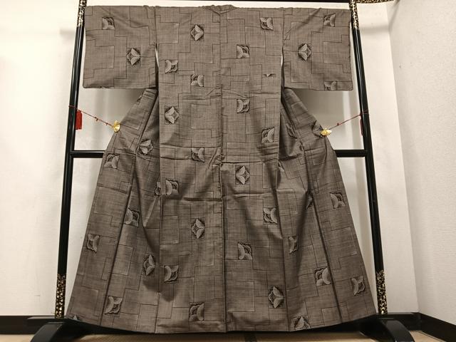 平和屋着物●本場大島紬 カタス9マルキ 色紙花文 正絹 逸品 AABD0774ph
