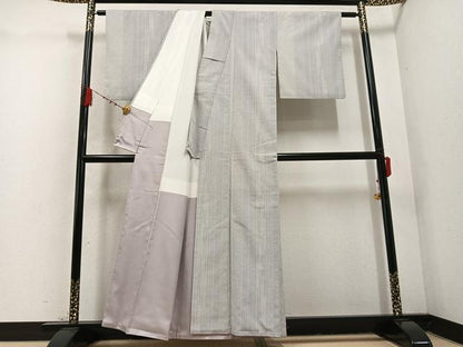 平和屋着物●本塩沢　110亀甲　間道　正絹　逸品　AABD0831ph