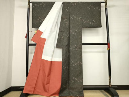 平和屋着物●本場大島紬　カタス9マルキ　群れ鳥　正絹　逸品　AABD0855ck