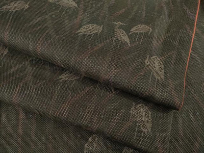 平和屋着物●本場大島紬　カタス9マルキ　群れ鳥　正絹　逸品　AABD0855ck