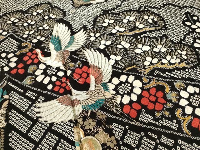 平和屋着物●豪華振袖 総絞り 飛鶴吉祥花文 黒地 金彩 正絹 逸品 AABD0933ck